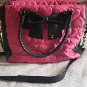 Betsey Johnson black pink cross body